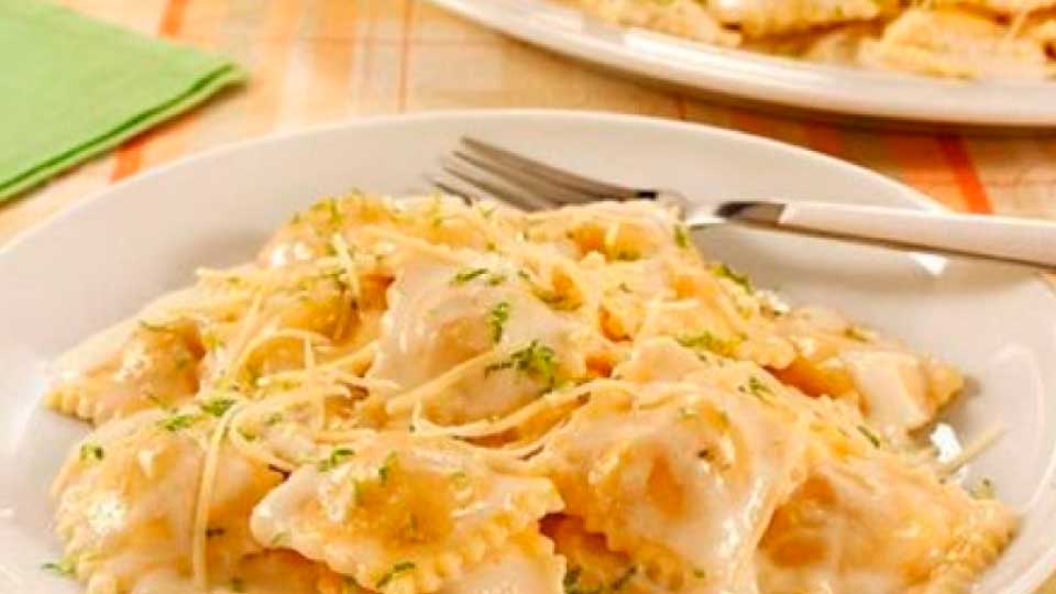 Ravioli de queijo